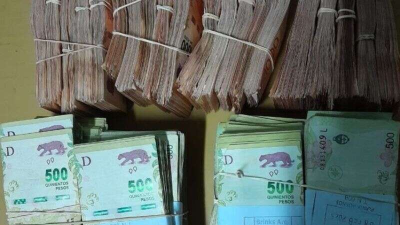 Trebolares: Incautan $ 18 millones en un control policial