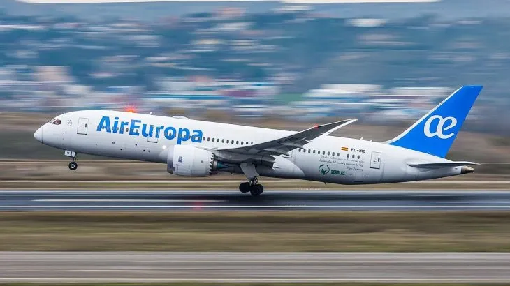 La británica IAG compró Air Europa por 500 millones de euros
