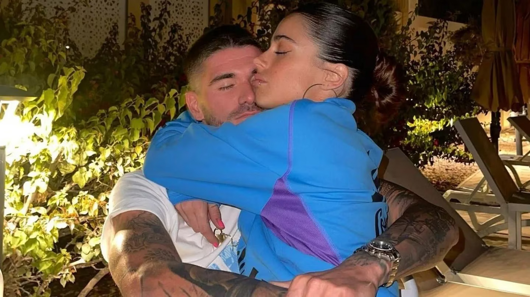 “Decidí con el corazón”: las palabras de Tini a Rodrigo de Paul cuando no sabía si jugar lesionado en Qatar