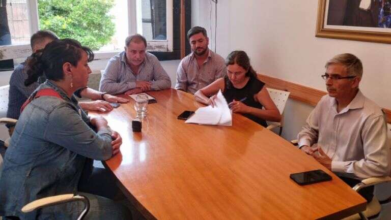 Hubo acuerdo entre el Ministerio de Hacienda y ATE por los adicionales y se levanta la medida de fuerza en Rentas