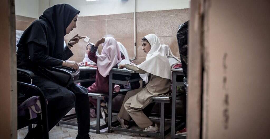 Irán: Reconocieron que hubo envenenamientos de niñas en más de 50 escuelas del país