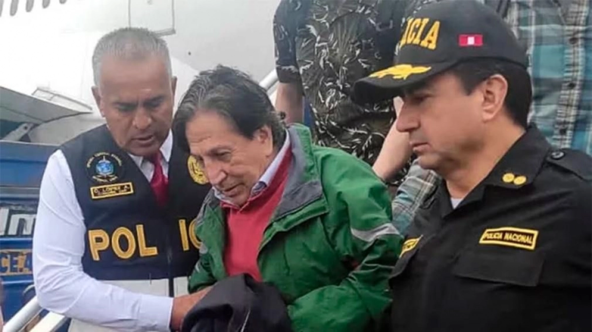Perú: El ex presidente Toledo llegó a su país tras ser extraditado de los Estados Unidos