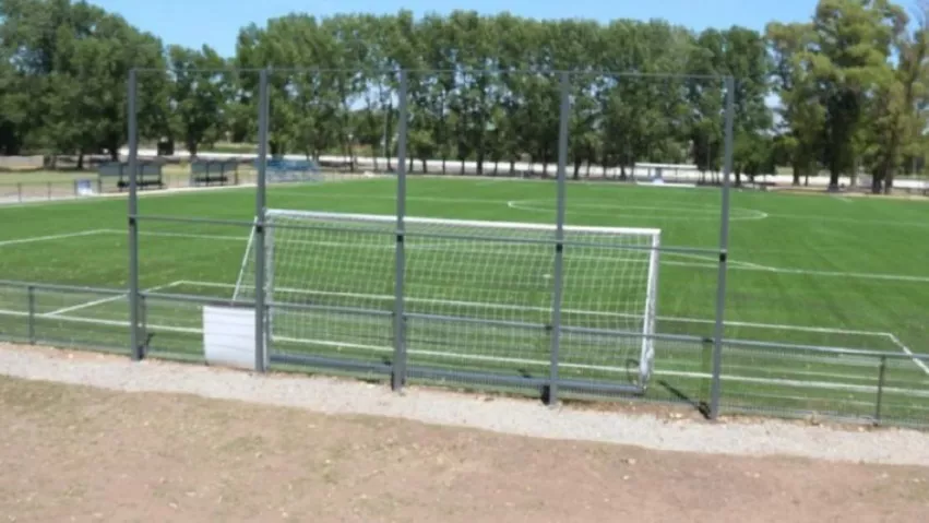 Trenque Lauquen: Conmoción por la muerte de un chico de 13 años en pleno partido de fútbol