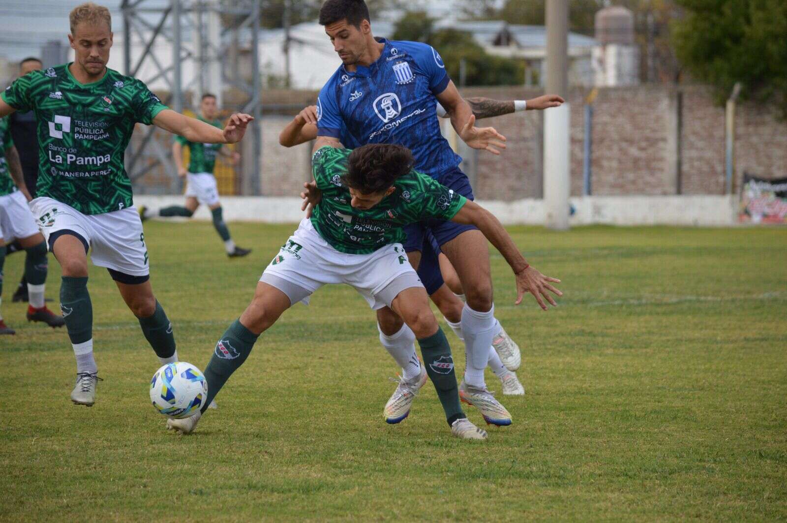 Federal “A”: Ferro cayó ante Argentino y se aleja de la punta