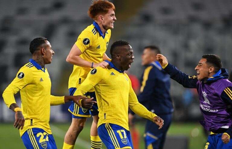 Fútbol: Boca le ganó a Colo Colo y lidera su grupo en la Copa Libertadores