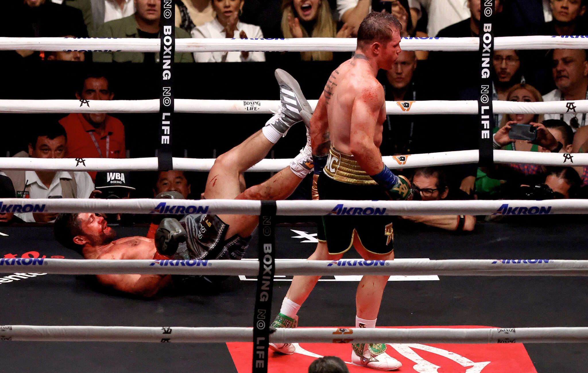 Boxeo: Canelo Ãlvarez venció contundentemente a Ryder en las tarjetas y se quedó con sus cinturones