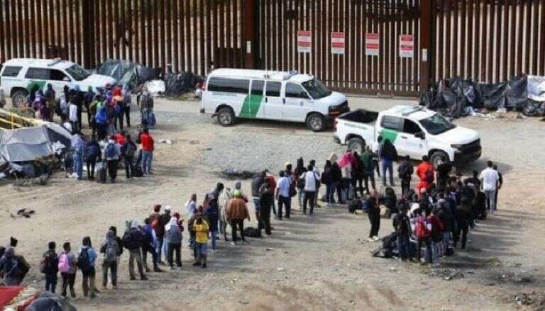 Estados Unidos: Avalancha de migrantes en la frontera con México