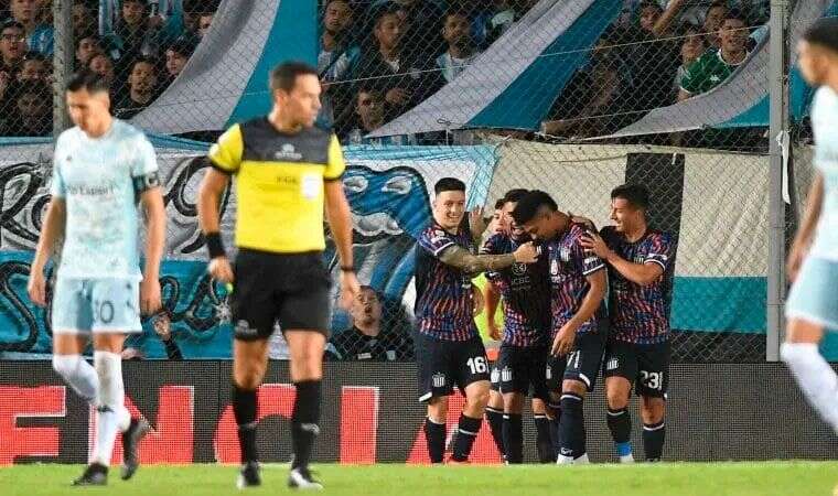 Fútbol: Racing perdió ante Talleres y extendió su racha negativa en la Liga Profesional