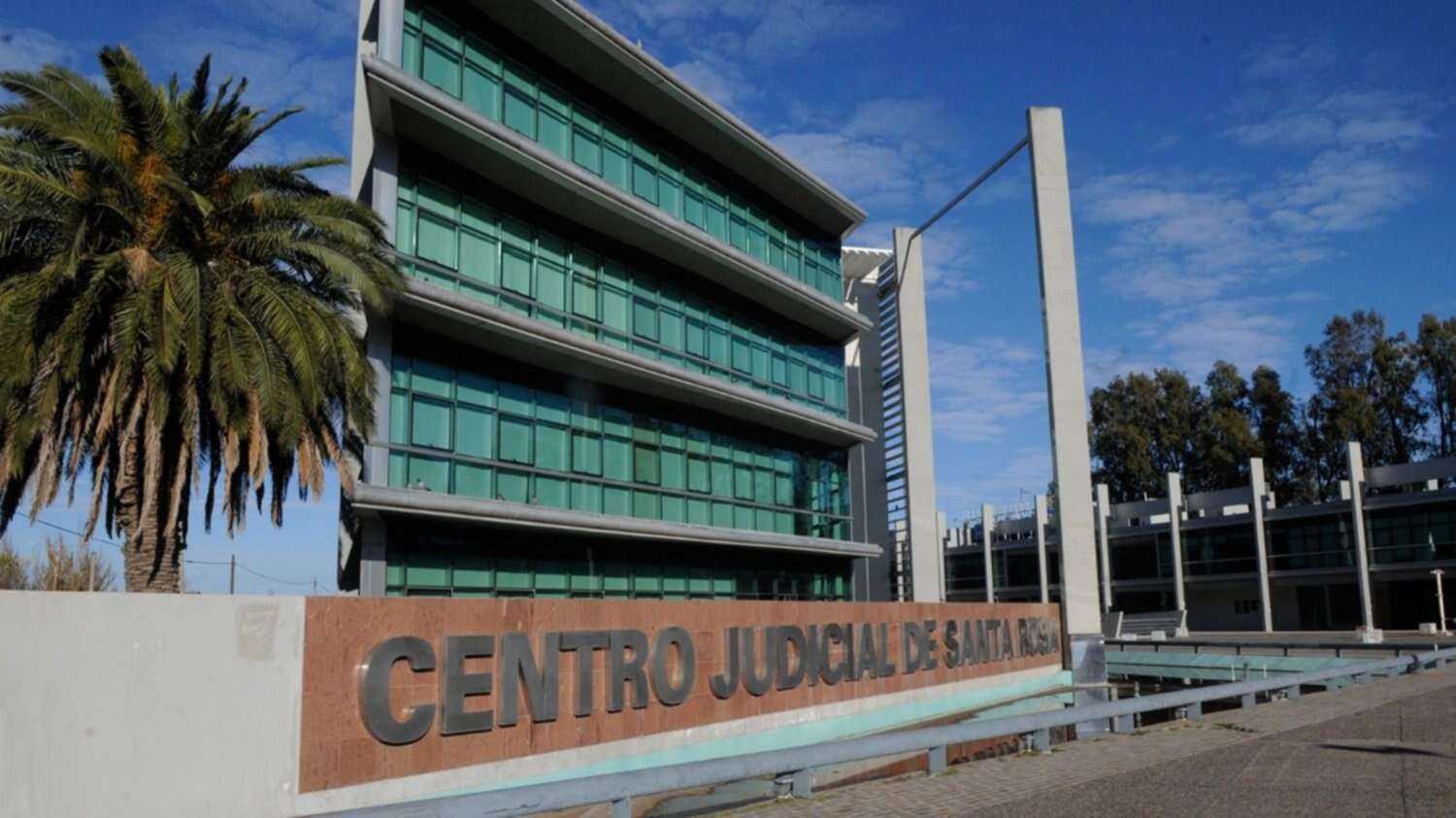 Santa Rosa: Empleado municipal fue condenado por abusar de la hija de su ex pareja