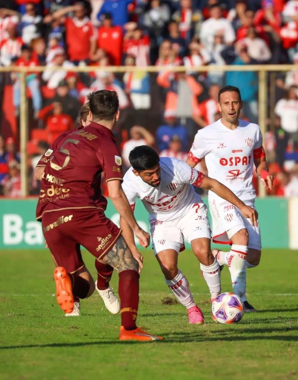 Fútbol: Unión y Lanús empataron en el partido recuperado