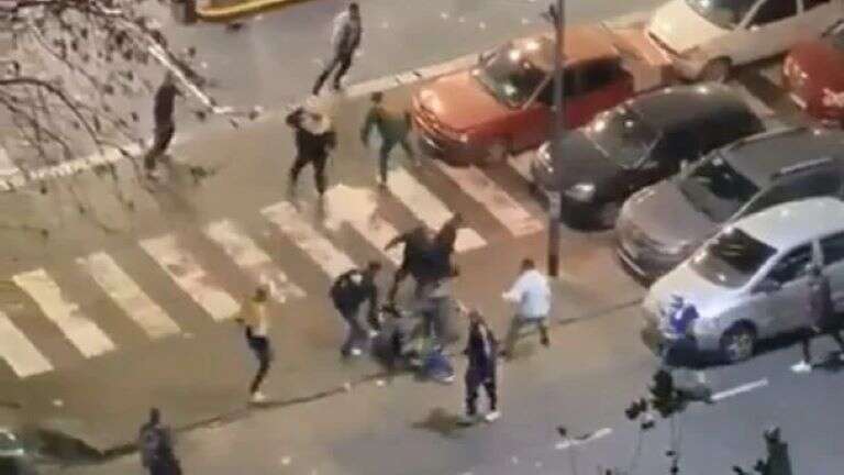 Fútbol: Más de 50 hinchas de Colo Colo fueron detenidos por los incidentes tras el partido ante Boca