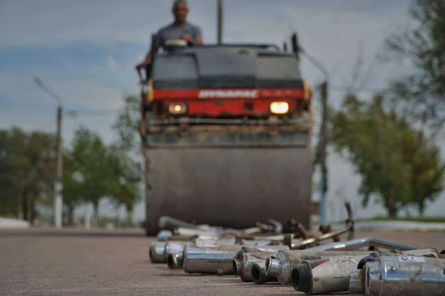 Santa Rosa: La Municipalidad sigue reteniendo caños de escapes