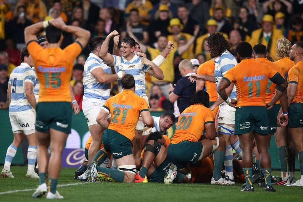 Rugby: Los pumas vencieron a Australia con un try en la última jugada