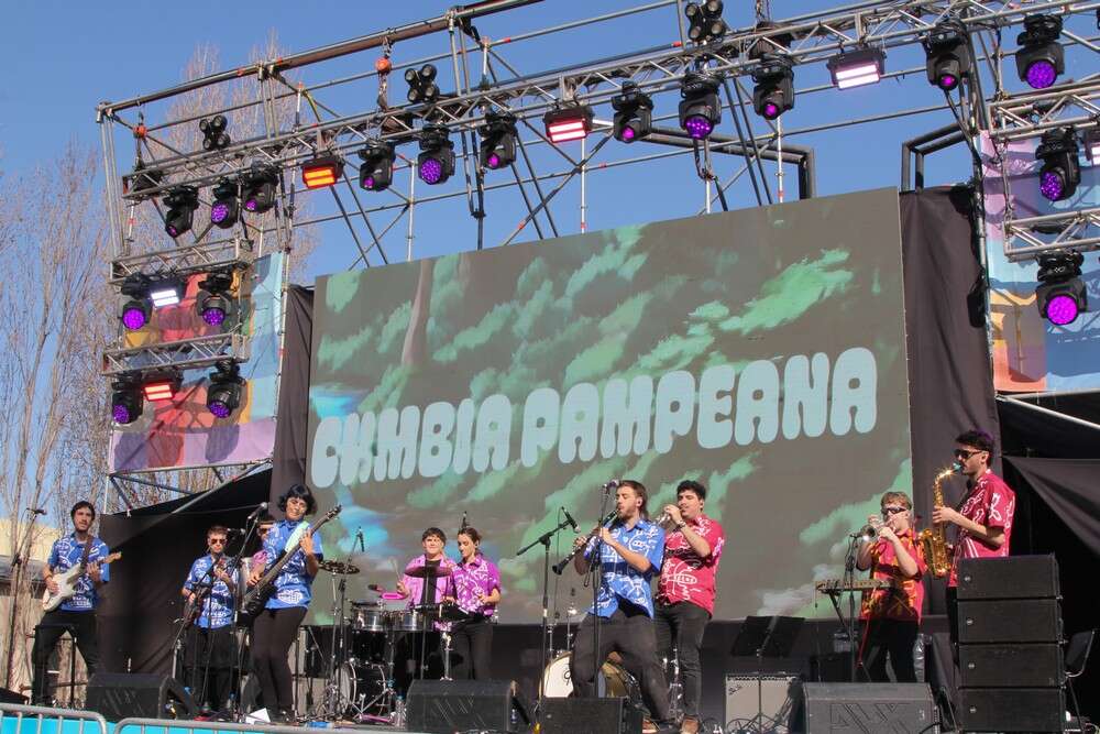 “Cumbia pampeana” se presentó en Tecnópolis