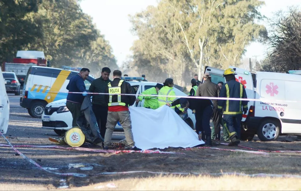 Un hombre y un niño murieron en un choque frontal producido en la ruta NÂº5