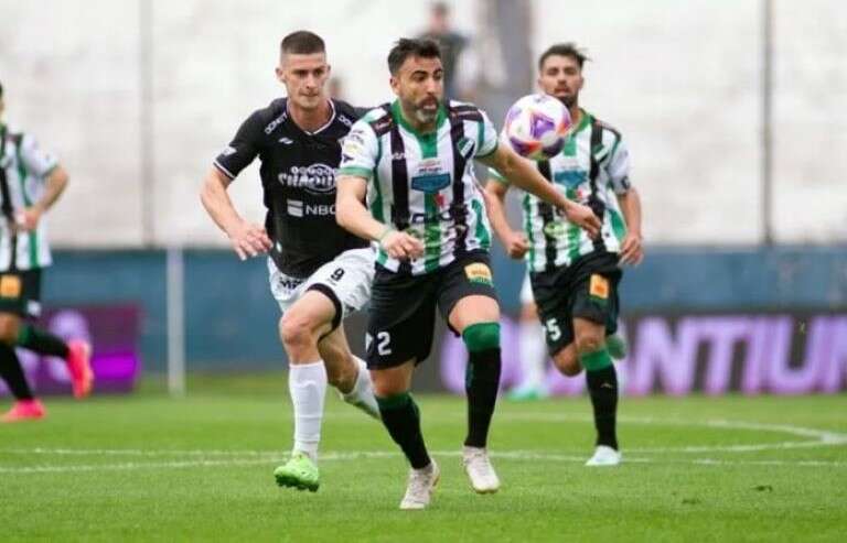 Fútbol: Chaco For Ever le ganó en los penales a Villa Mitre de Bahía Blanca por Copa Argentina
