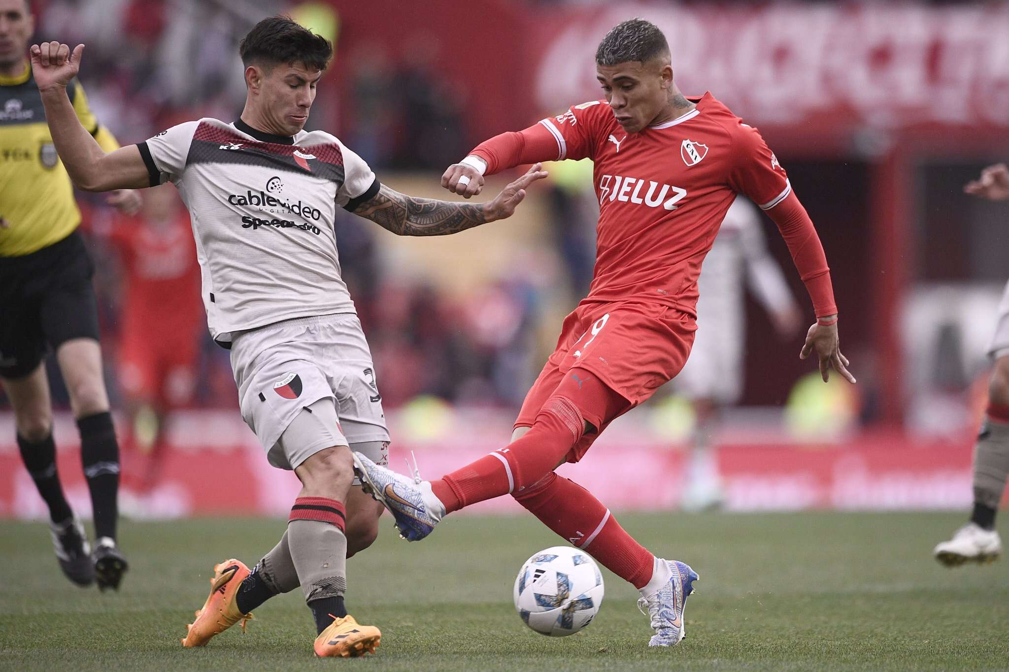 Fútbol: Independiente cayó contra Colón y los hinchas manifestaron su malestar