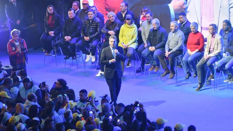 Elecciones 2023: “Necesitamos un último esfuerzo, que vayan barrio por barrio”, dijo Massa en la CGT