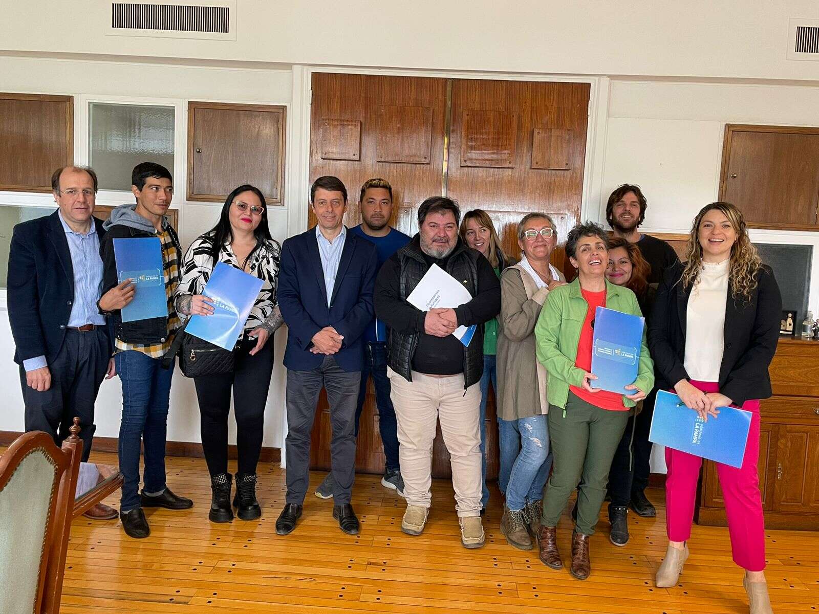 Provincia entregó créditos a cooperativas y mutuales