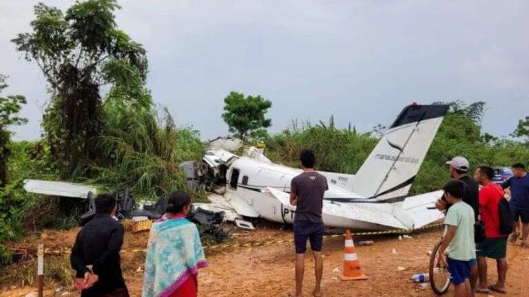 Brasil: Murieron 14 personas al estrellarse un avión en la selva del Amazonas