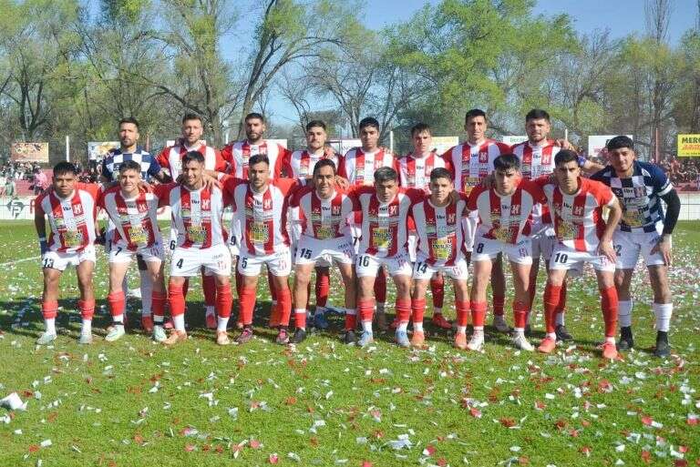 Fútbol: Costa Brava y Alvear FBC no se sacaron diferencia en la primera final de la Liga Pampeana