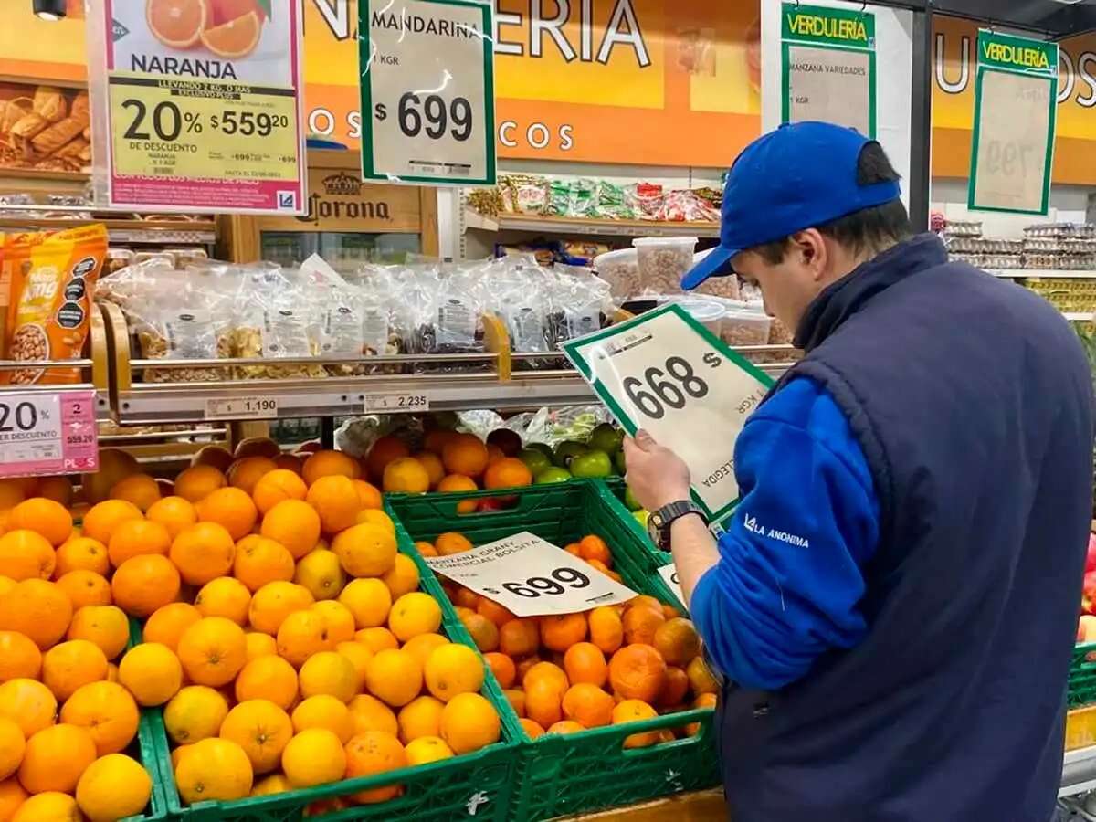El Ministerio de Economía informará semanalmente los números de la inflación