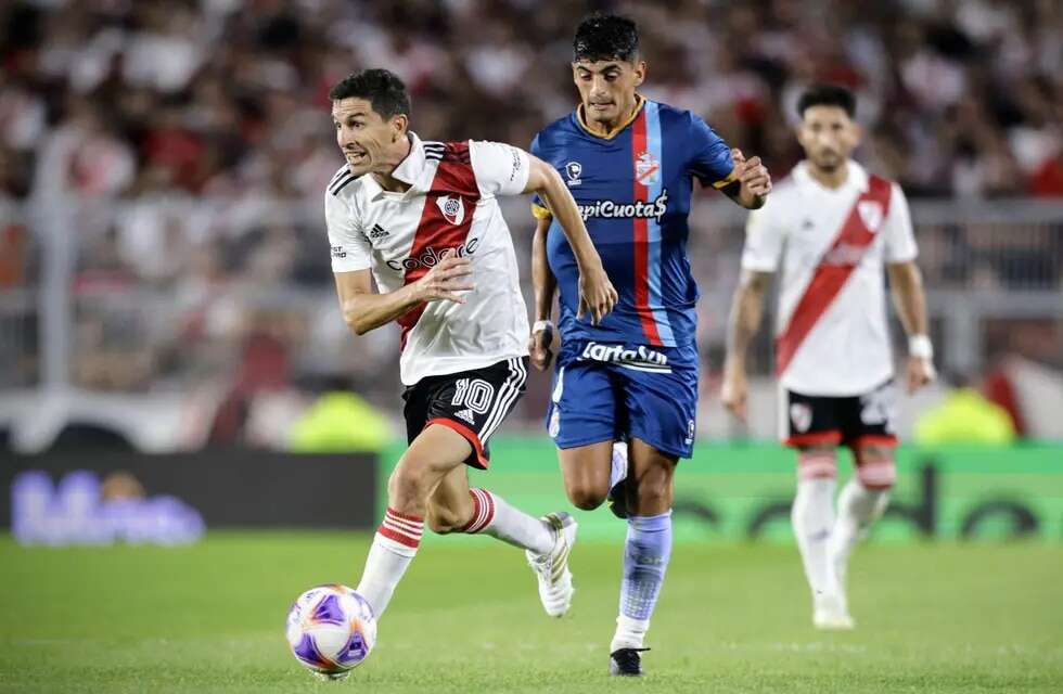 Fútbol: River recibe a Arsenal en busca de la recuperación