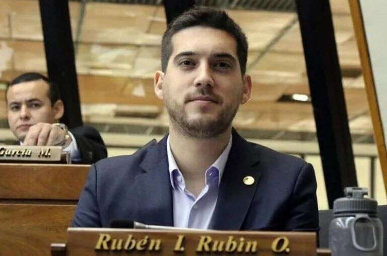 Paraguay: Un diputado pidió comprar misiles para presionar a la Argentina en medio de la tensión por la Hidrovía y Yacyretá