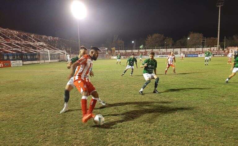 Fútbol: Ferro de Pico se juega una de sus últimas fichas en Mendoza ante San Martín por el Federal “A”