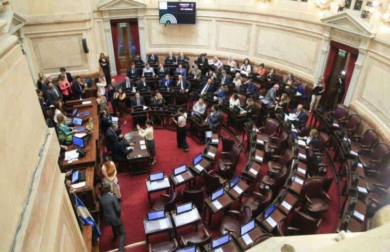El Senado ante otro posible escándalo: Los sueldos de legisladores podrían pasar de 4,5 a más de 9 millones