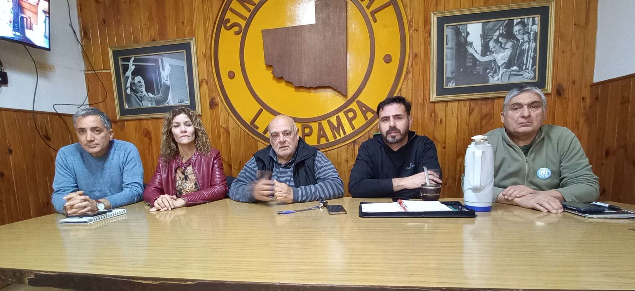 “La derecha está anunciando ideas que tienen vínculos con la dictadura”