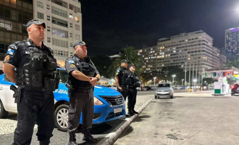 Brasil: Hinchas de Fluminense atacaron en Copacabana a un grupo de Boca y hay dos heridos