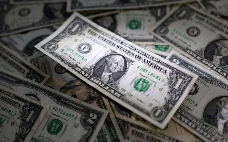 Dólar: El blue quedó por debajo de los $1000 en el cierre de la semana y hay más alivio en el equipo económico