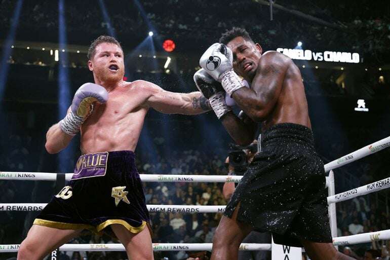 Boxeo: Canelo Ãlvarez venció a Jermell Charlo y retuvo sus títulos mundiales