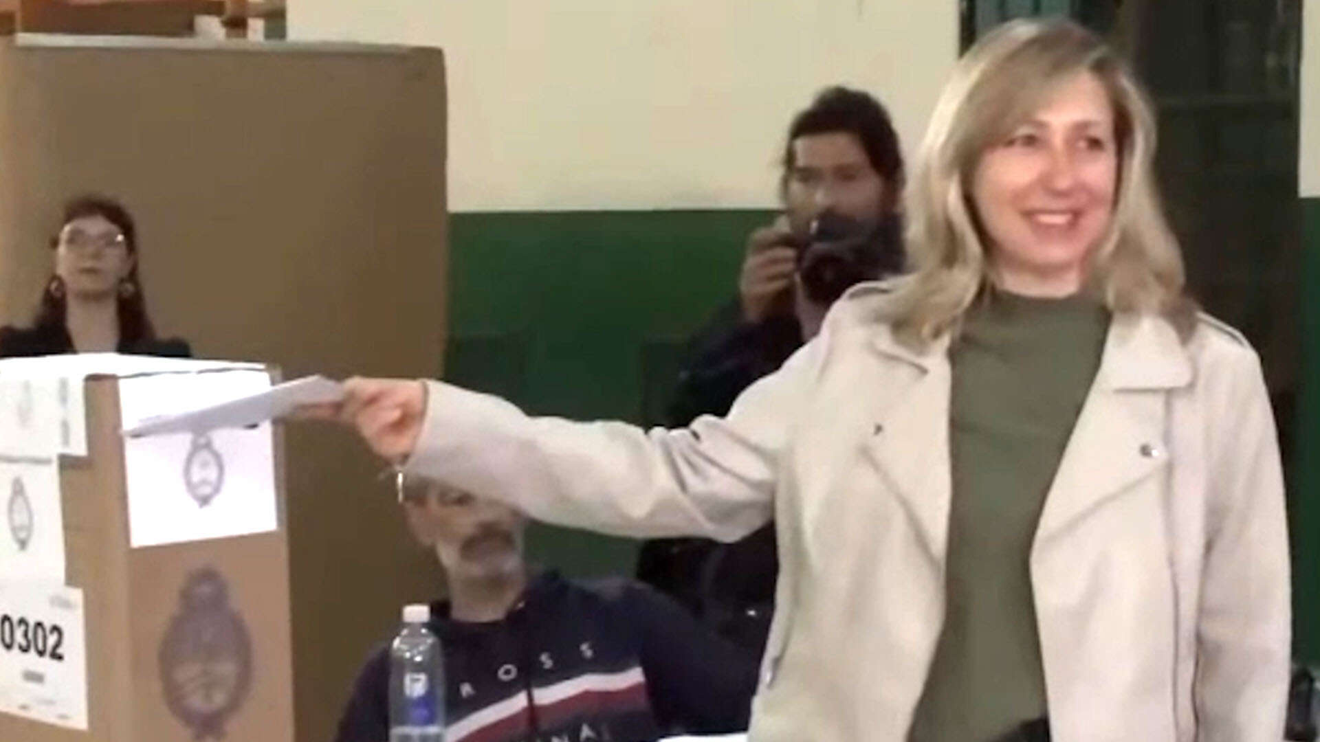 Votó Myriam Bregman: “Hay que votar sin miedo”