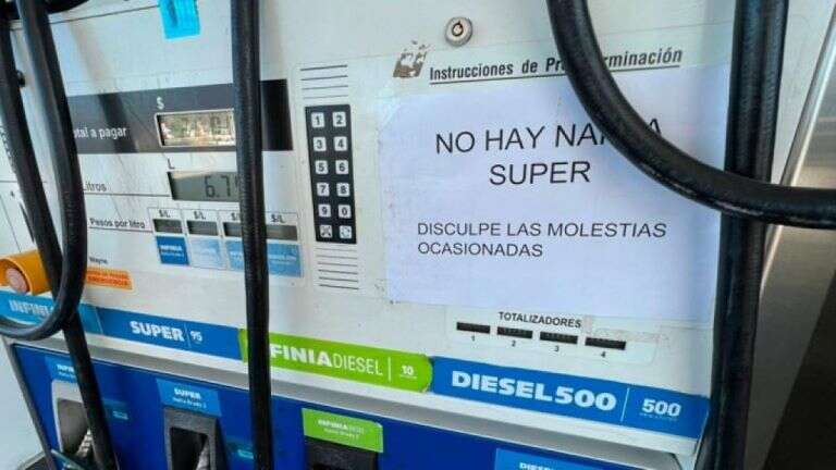 Falta de combustibles: Massa aseguró que las petroleras retuvieron stock por temor a una devaluación