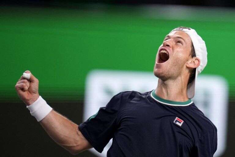 Tenis: Gran triunfo del “Peque” Schwartzman ante Fritz para avanzar a los octavos del Masters 1000 de Shanghai