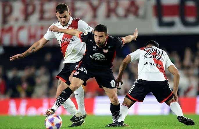 Fútbol: River recibe a Instituto en el Libertadores de América