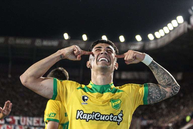 Fútbol: Defensa le ganó a San Lorenzo y pasó a la final de la Copa Argentina