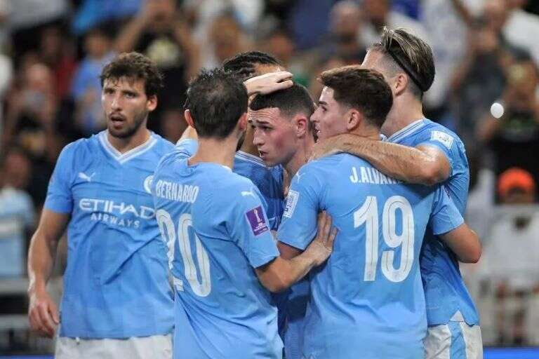 Fútbol: Con un doblete de Julián Ãlvarez, el Manchester City aplastó al Fluminense de Brasil y se consagró campeón del Mundial de Clubes