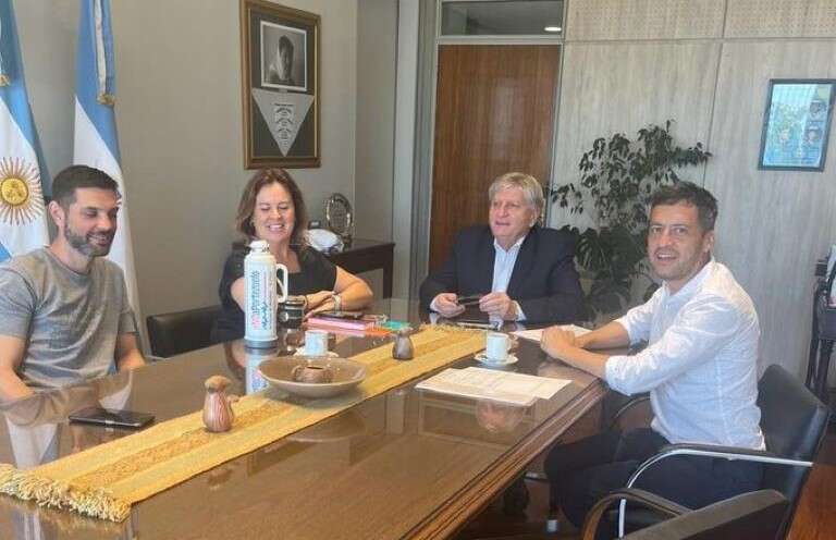 Fútbol: El gobernador Ziliotto confirmó el apoyo del Gobierno para una nueva participación de Ferro de Pico en el Federal “A”