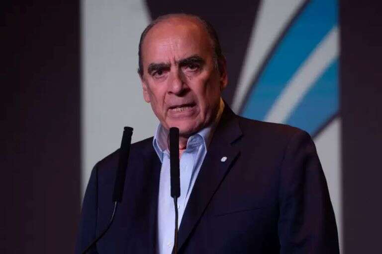 “Hablé con varios gobernadores peronistas y no descarto que le pidan a sus diputados acompañar la Ley Ã“mnibus”, señaló Francos