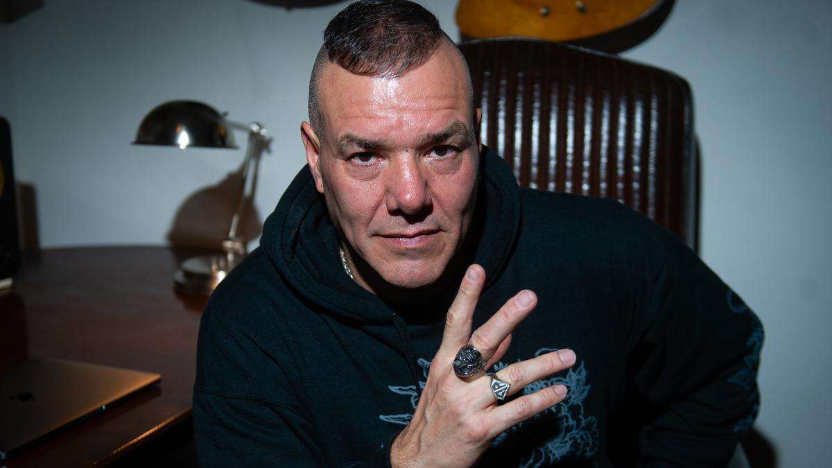 El líder de Catupecu Machu sufrió un ACV y la banda canceló su gira europea