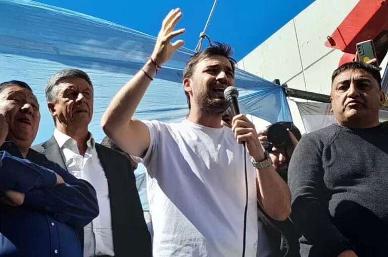 “Si no nos quitan la pata de encima, no sale ni una gota más de petróleo”, el utimátum del gobernador de Chubut