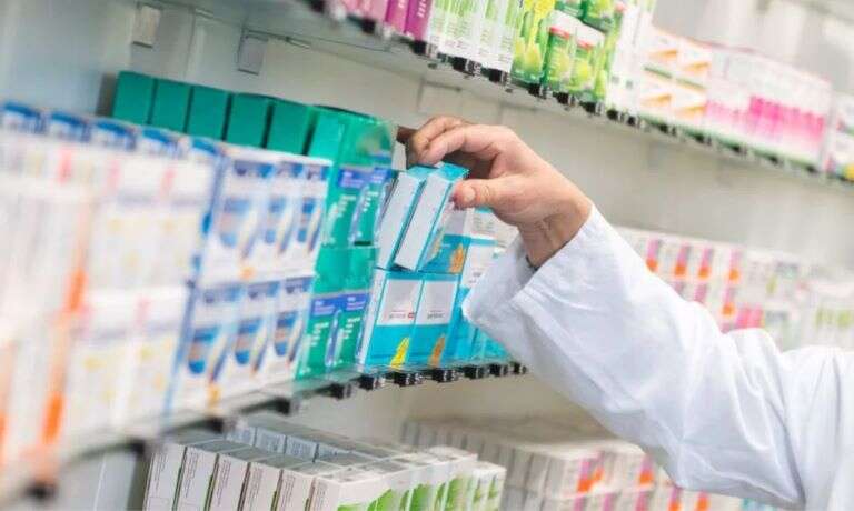 Los medicamentos que más utilizan los jubilados subieron 200% en el año