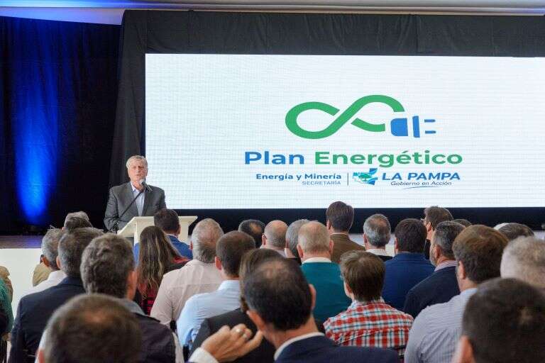El gobernador Ziliotto presentó la segunda etapa del Plan de Alumbrado Público con una inversión de casi 1.500 millones de pesos