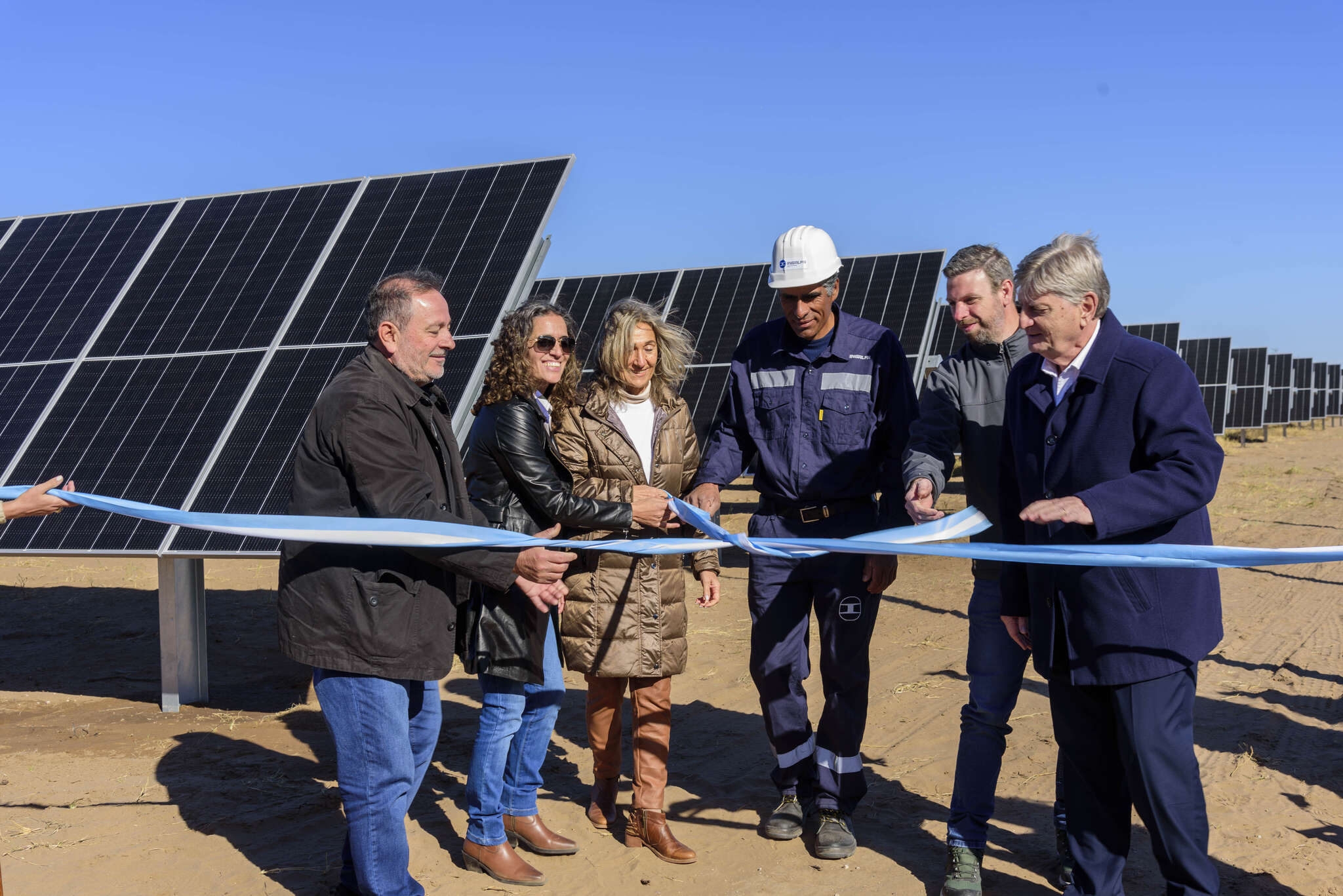 Ziliotto inauguró en Victorica el primer parque solar de La Pampa