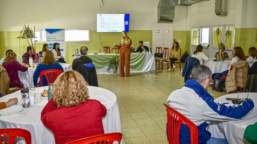 La Escuela Agrotécnica de Victorica fue sede del primer encuentro de directivos de educación técnico profesional