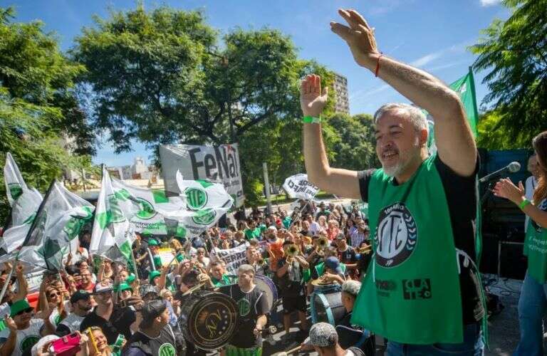 El Gobierno confirmó un aumento salarial  del 2% y bono para empleados públicos
