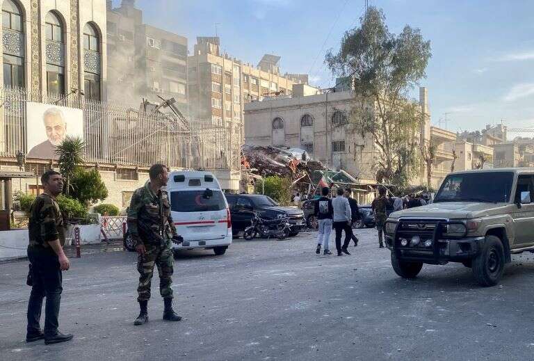 Medio Oriente: Israel bombardeó la embajada de Irán en Siria y mató a un comandante de la Guardia Revolucionaria